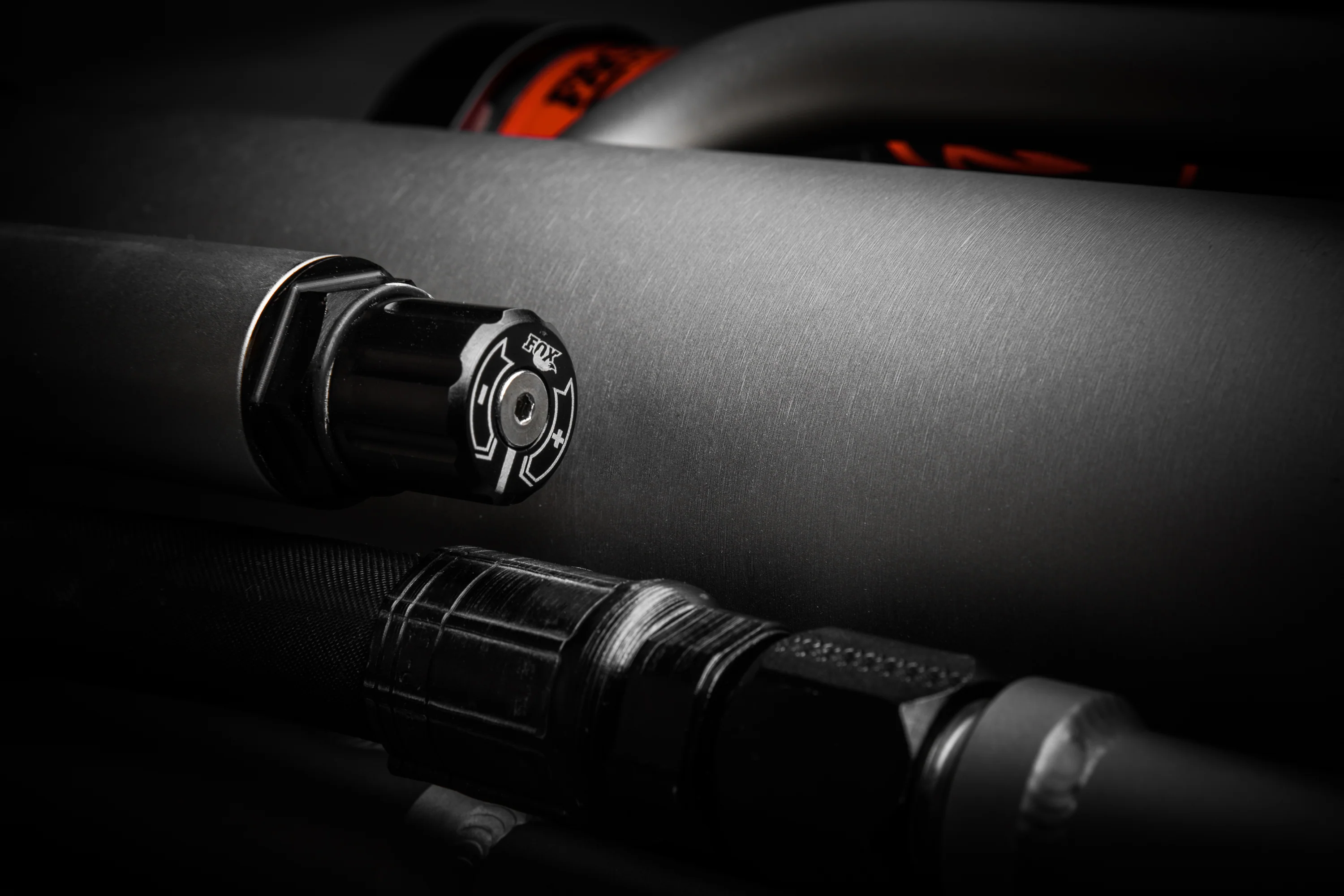 Fox 3.0 External Bypass Piggyback QAB with ECS2 External Cooling System - Image 8